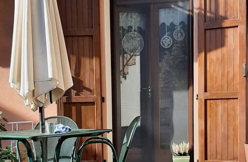Nave Apartment | La Civetta, elegant one-bedroom apartment with garden, private parking 10min from the city