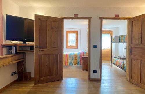 Saint-Pierre Apartment | La corte del meleto - appartamento in stile Valdostano