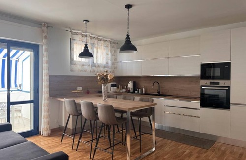 Lido House | La Maison de Monique