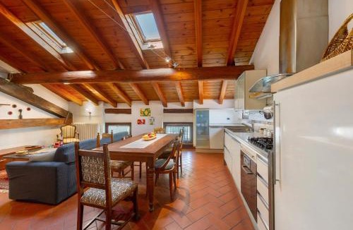 Pont-Saint-Martin Apartment | La Mansarda del Viaggiatore