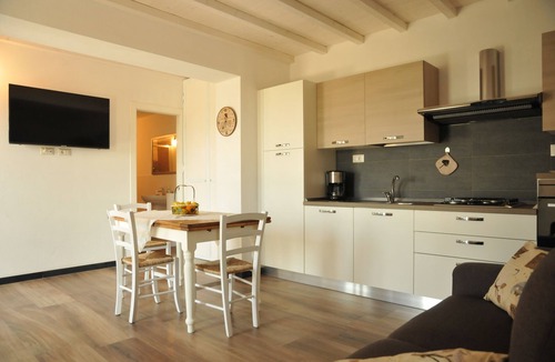 Sarzana Apartment | La Nocciola Apartment LAST MINUTE SEPTEMBER, PRIVATE POOL,