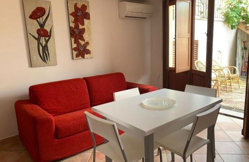 Tanaunella House | La PAVONCELLA sul MARE