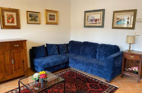 Loreo House | La Riviera