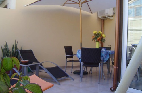 Marina di Ragusa House | La Rosa dei Venti - Typical, Independent with Exclusive Terrace at150 mt from the Sea