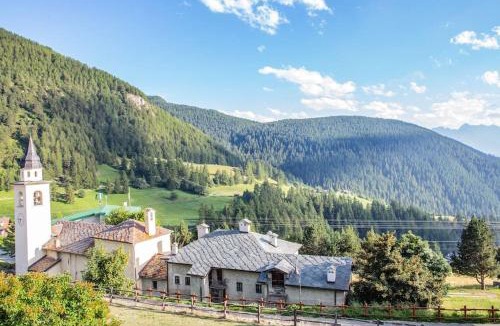 Corgnolaz Apartment | La Rosa delle Alpi Luxury Apartment
