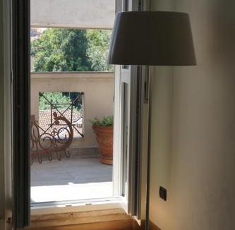 Pavia House | La Rotonda 2 Camere con terrazza in centro