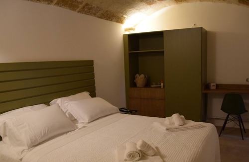 Marina di Pulsano Bed & Breakfast | La Vacia