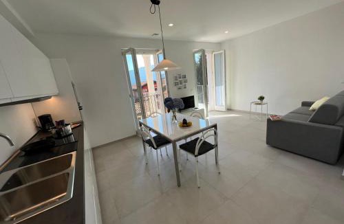 Pallanza Apartment | Lago Azzurro