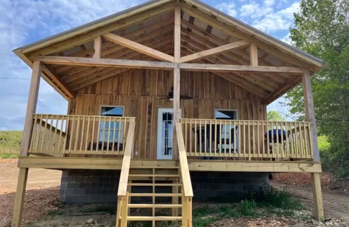 Summertown Cabin | Lake Side Cabin