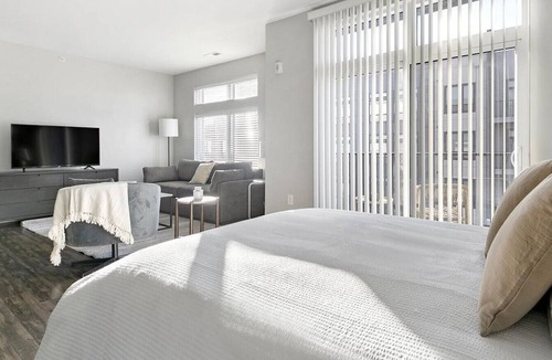 Roselawn Finance Apartment | Landing at The Red Apartments - Studio in Madisonville