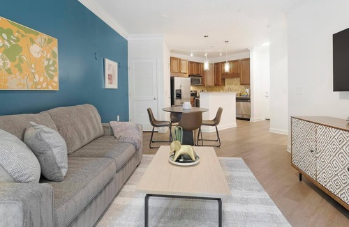 Cary Apartment | Landing | Beautiful 1BD, Courtyard, Gym