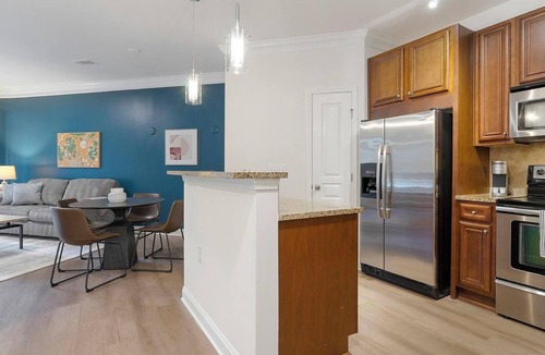Cary Apartment | Landing | Beautiful 1BD, Courtyard, Gym