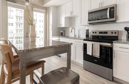 Daytona Beach Apartment | Landing | Chic 1BD, Courtyard, Clubhouse