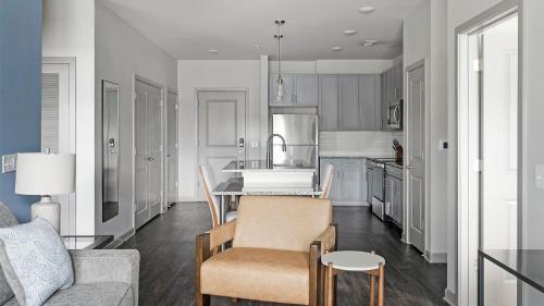 Murfreesboro Apartment | Landing Incredible 2BD Yoga Studio Clubhouse
