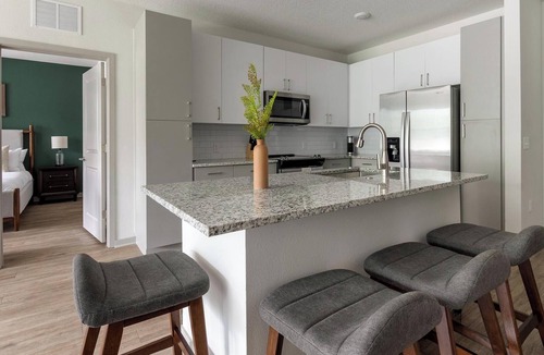 Southside Apartment | Landing | Modern 2BD, Gym, Clubhouse