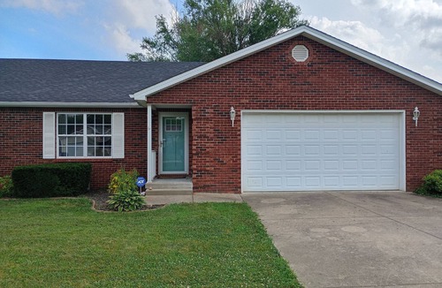 Vine Grove House | Landing Pad