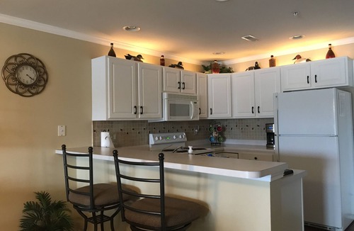 Kaiser Condo | Large 2 BR, 2 full bath Lake view condo at Park Place at the Lake