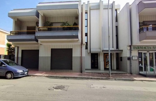 Lizzano Apartment | Large two-room apartment with garden and barbecue 7km from the sea