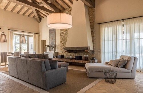 Montaione Villa | Large villa to rent in Tuscany with pool, AC, Wi-Fi, Golf, Tennis, walk to town, views, weddings and celebrations