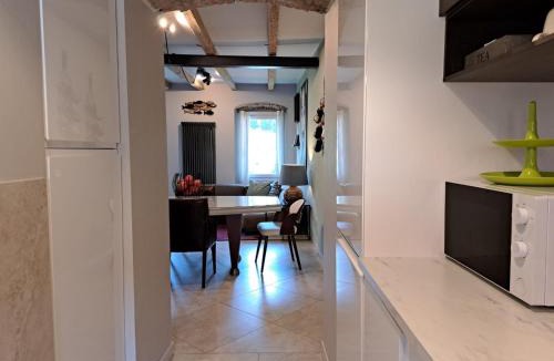 Sarnico Apartment | LaRiva 11 L'angolo segreto di Sarnico Lake Iseo