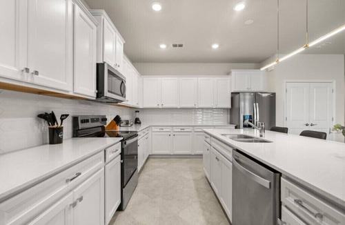 Clermont Villa | Last Minute Disney Getaway! Private Pool, Game Room & Themed Bedrooms. Book Now! #149543