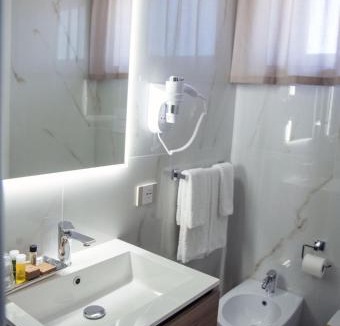 Gela Bed & Breakfast | LAURIA Luxury Room