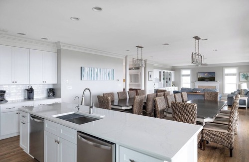 Emerald Isle House | Lazy Days, Oceanfront House in Emerald Isle, NC!