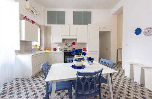 Historical Downtown Salerno Apartment | Le Bijou Luxury Apartment in Salerno historic center