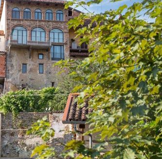 Farigliano House | Le Case di Angelina - Langhe Loft & Suites