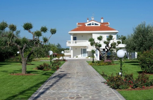 Ortona Apartment | Le Dimore di Giò in Campagna "Apartment in Villa"