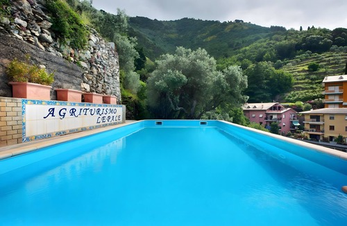 Poggio Favaro-San Bernardo Apartment | 'Le Rose' Room with Sea View, Wi-Fi and Air Conditioning