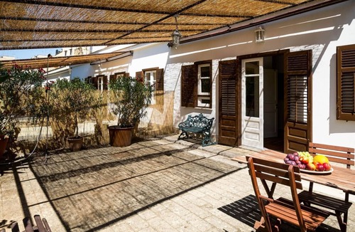 Bagheria House | Lemon Cottage Apt inside Villa Trabia