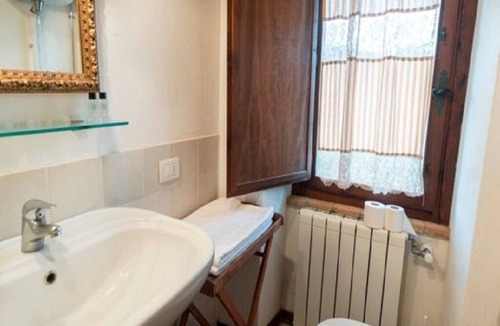 Todi Apartment | Lev Tolstoy Apartment Borgo Bianchini