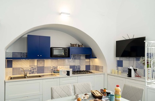 Maiori House | LEVANTE - AMAZING TERRACE/SEA VIEW - APARTMENT UP TO 7 GUESTS IN THE CENTER