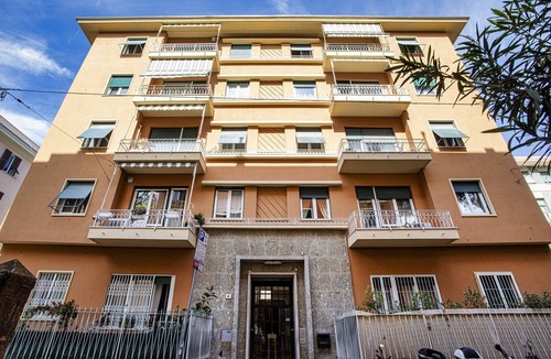 Albaro Apartment | Light apartment in Albaro by Wonderful Italy