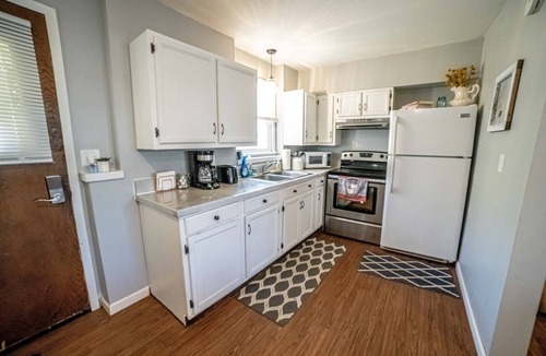 Nevada Apartment | Lincoln Highway Hideaway