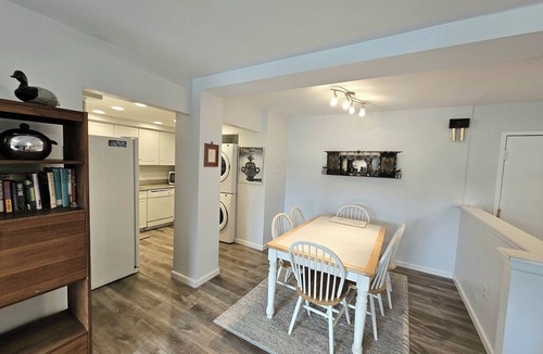 Rehoboth Beach Condo | LINENS INCLUDED*! OCEANFRONT/BOARDWALK BUILDING WITH ROOFTOP POOL