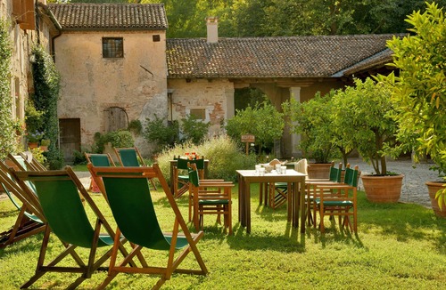 Rovolon Apartment | Live the charme of a 17th century Farmhouse in a romantic studio