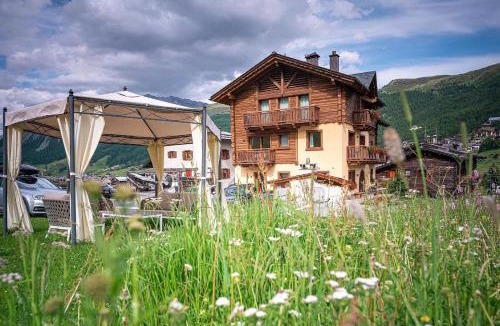 Livigno Ski Chalet | Livigno Wooden House