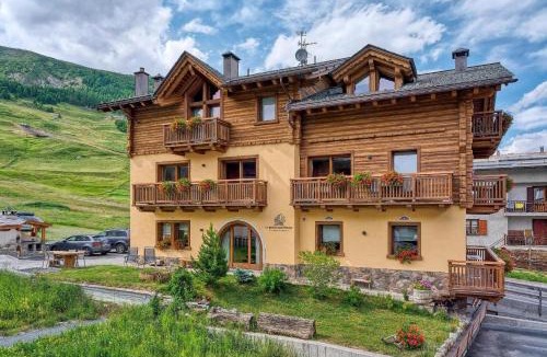 Livigno Ski Chalet | Livigno Wooden House