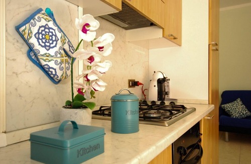 Casenuove Apartment | Located in the Capodacqua district of Assisi, 5 km from Assisi, Casa Fiorelli is a quiet apartment surrounded by nature with a wonderful view that stretches from Assisi to Mount Subasio.Located in a strategic position, it allows to reach in few kilometer