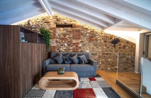 Peschiera del Garda City Centre Apartment | Loft Roby
