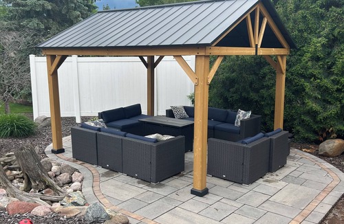 Little Chute House | Looking for guests for THE DRAFT. Great location 20 minutes from Green bay!