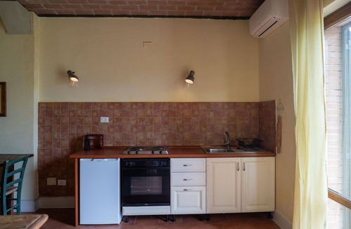 Villa Santa Maria Apartment | Lovely apartment for 4 people with pool, WIFI, A/C, TV, balcony and pets allowed