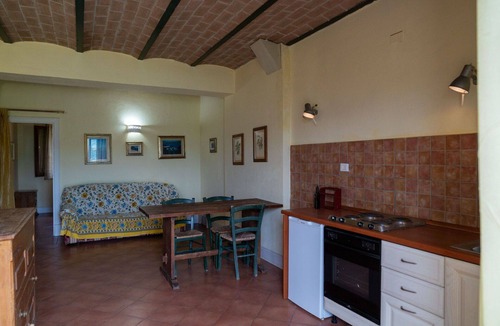 Villa Santa Maria Apartment | Lovely apartment for 4 people with pool, WIFI, A/C, TV, balcony and pets allowed