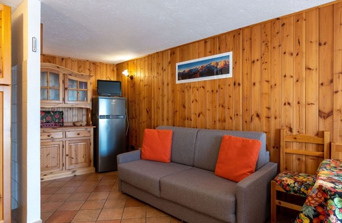Sarre Apartment | Lovely apartment for 6 guests with TV and balcony, close to Aosta