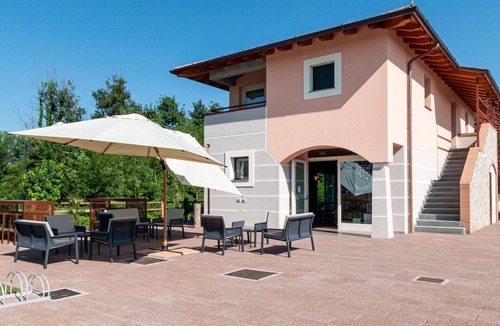 Sesto al Reghena Apartment | Lovely apartment for 4 guests with WIFI, A/C, TV, pets allowed and parking