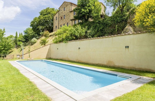 Radicondoli Apartment | Lovely apartment for 4 people with pool, WIFI, A/C, TV, balcony and panoramic view