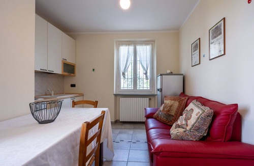 Vinchio Apartment | Lovely apartment for 2 guests with A/C, pool, WIFI, terrace, pets allowed and panoramic view