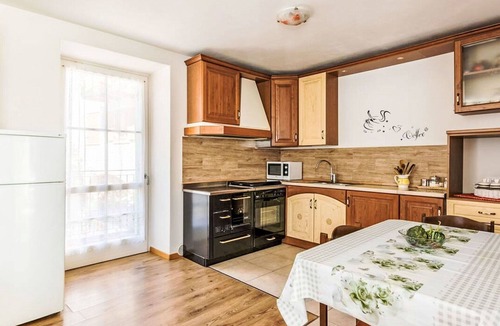 Livo Apartment | Lovely apartment for 4 guests with WIFI, TV, patio and pets allowed